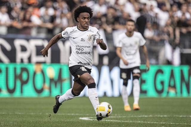 泰晤士报：曼联接近任命阿莫林 范尼可能只带一场