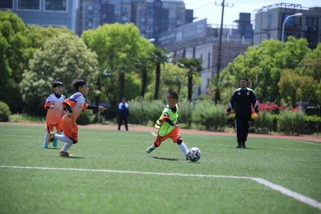 状元对飙合轰93分活塞擒森林狼 76人大胜篮网